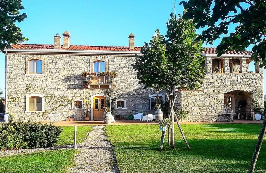 Masseria Fontana Dei Fieri Pietrelcina Bagian luar foto